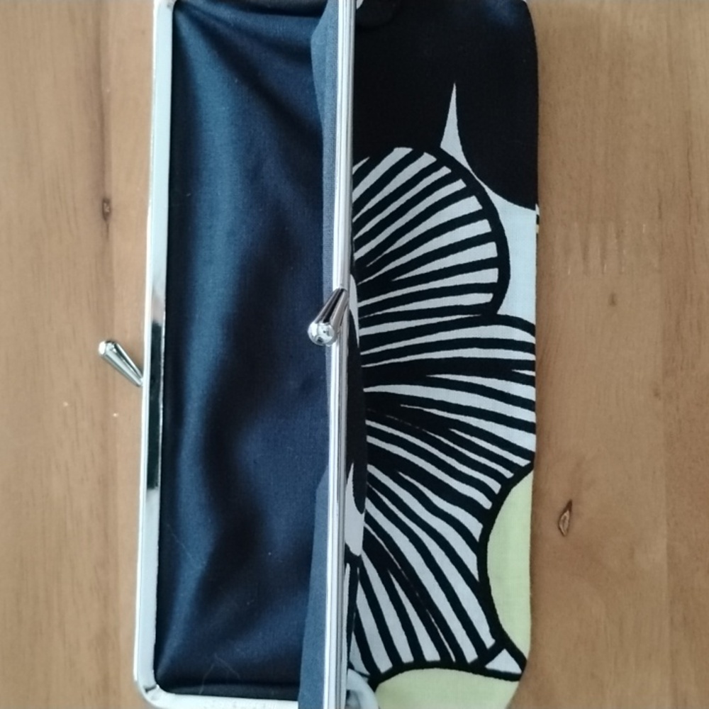 Marimekko Clasp Purse - Picture 2 of 8